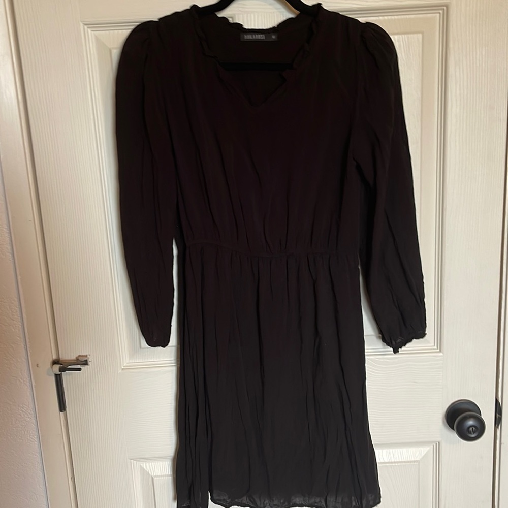 Mika rose Simple Black dress. Size M.
